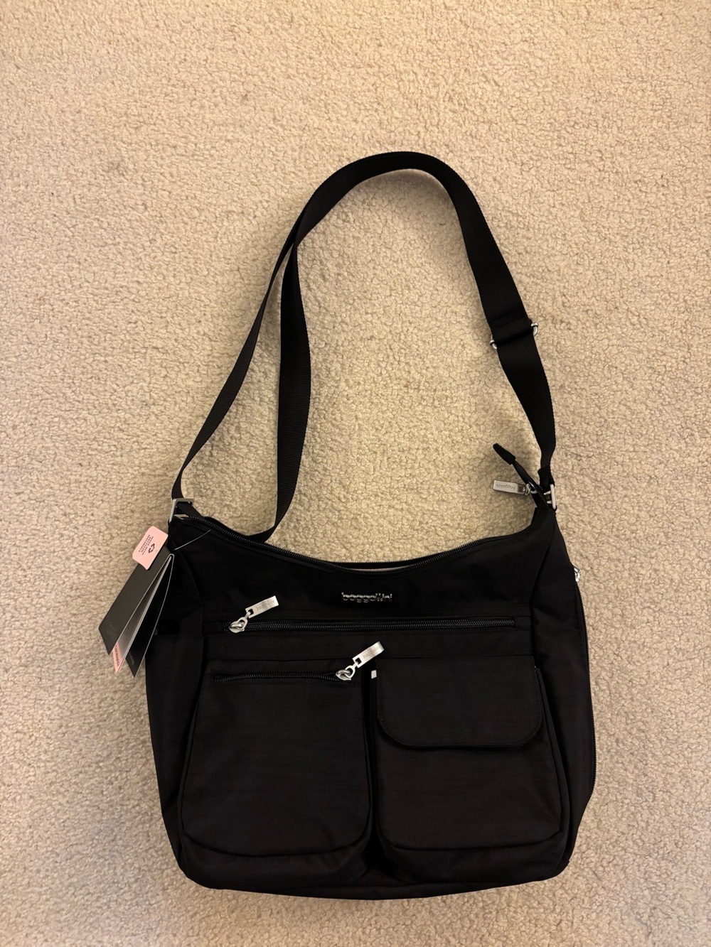 NWT Baggallini Everywhere Bagg With RFID Black